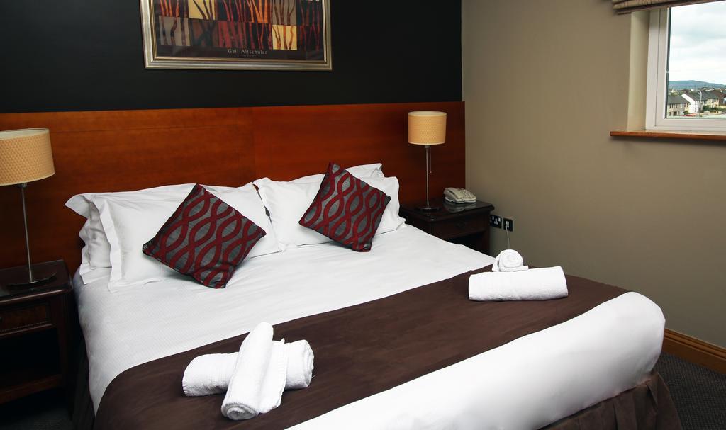 Ashford Court Boutique Hotel Ennis Kültér fotó